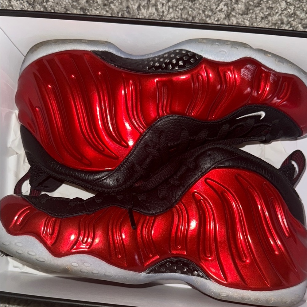 Men’s 9 metallic red foamposites